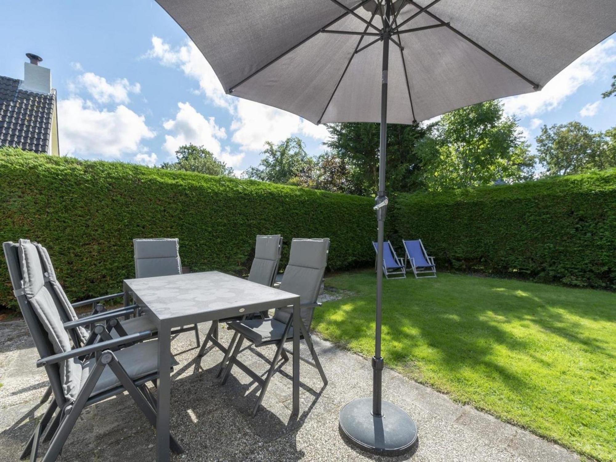 Cozy Holiday Home With Garden Sint Maartensvlotbrug Luaran gambar