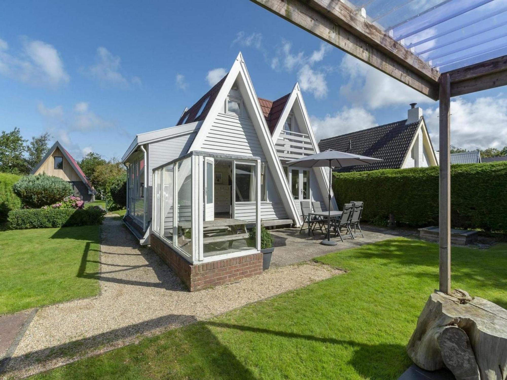 Cozy Holiday Home With Garden Sint Maartensvlotbrug Luaran gambar